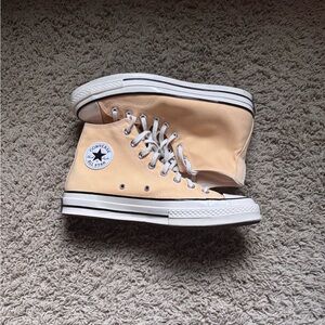 Converse High-Tops in Light Orange